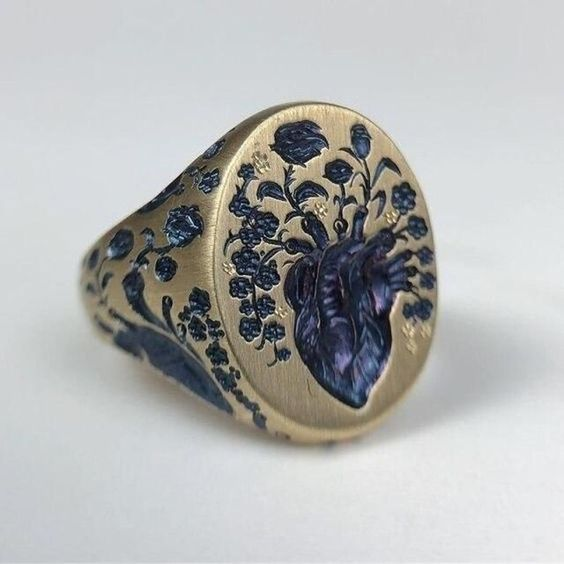 Vintage Hand Gegraveerde Blauwe Bloemige Gouden Ring