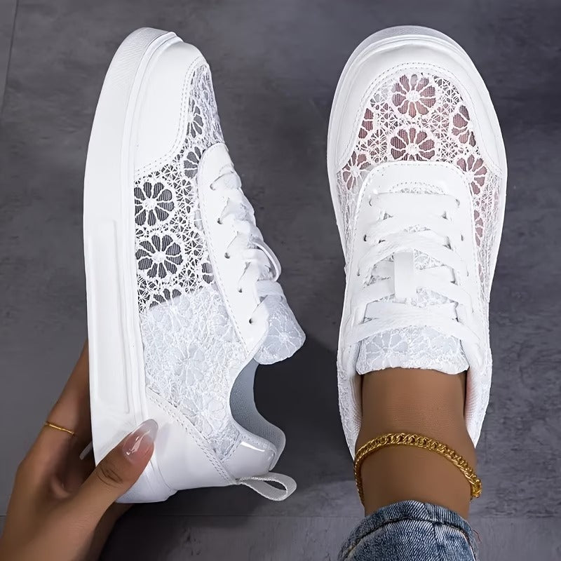 Dentelle | Sneakers in Bloemige Kant