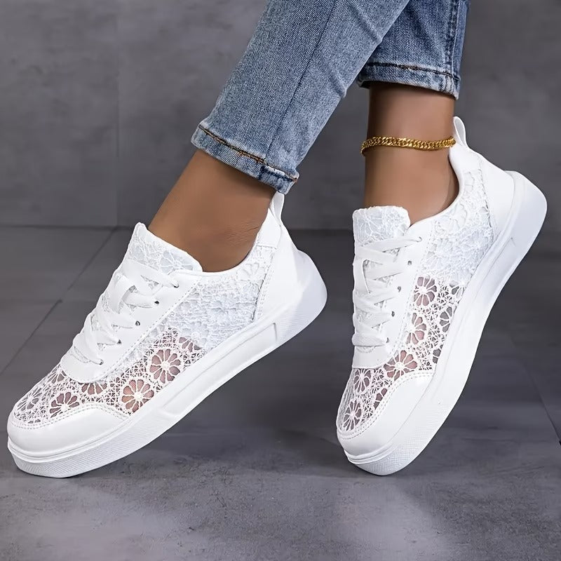 Dentelle | Sneakers in Bloemige Kant