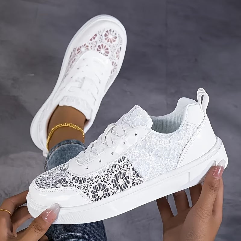 Dentelle | Sneakers in Bloemige Kant