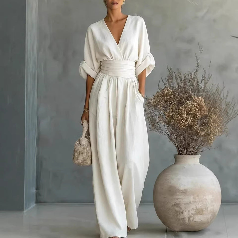 Elegante V-hals Jurk, Met Ontblote Rug en Vloeiende Mouwen - Maison Claire et Sylvie