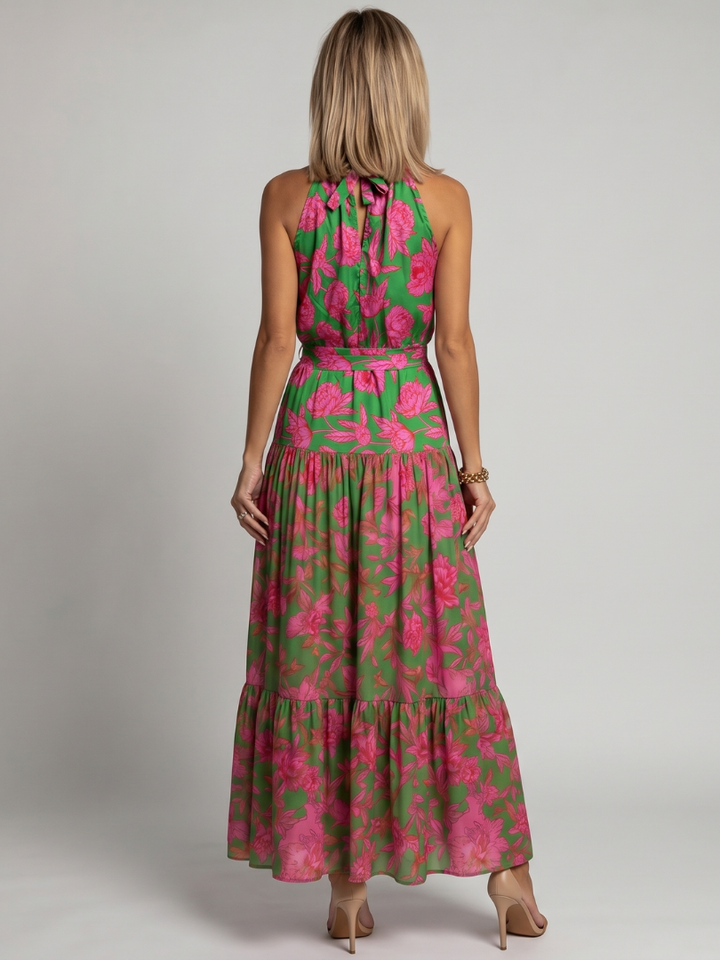 Elegante rozenkleurige midi jurk met halterdecolleté