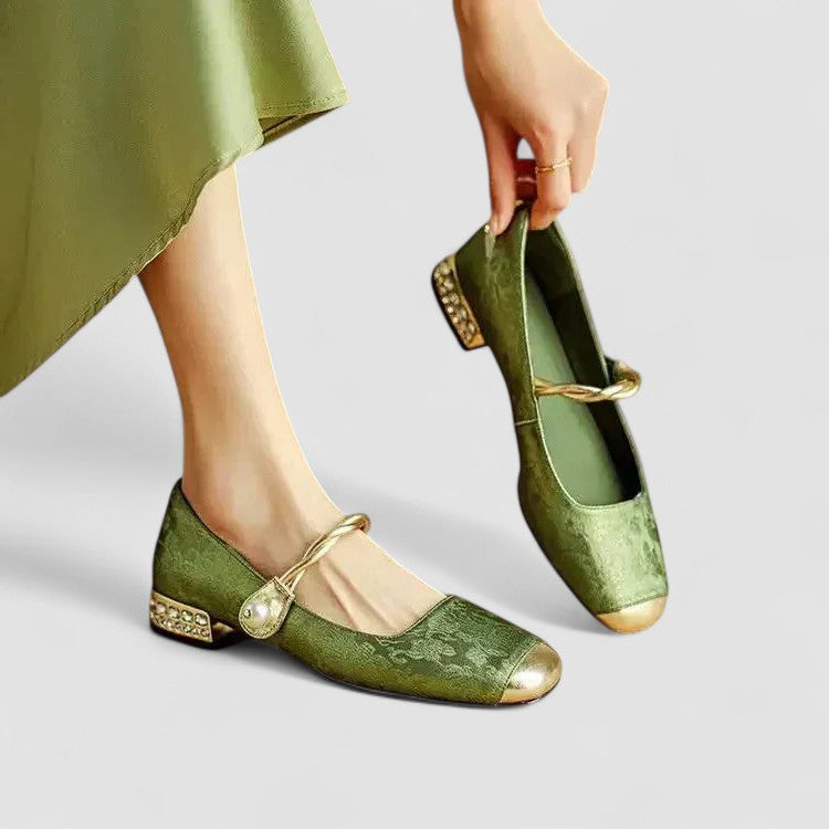 Buket | Elegante schoenen met juwelenhak