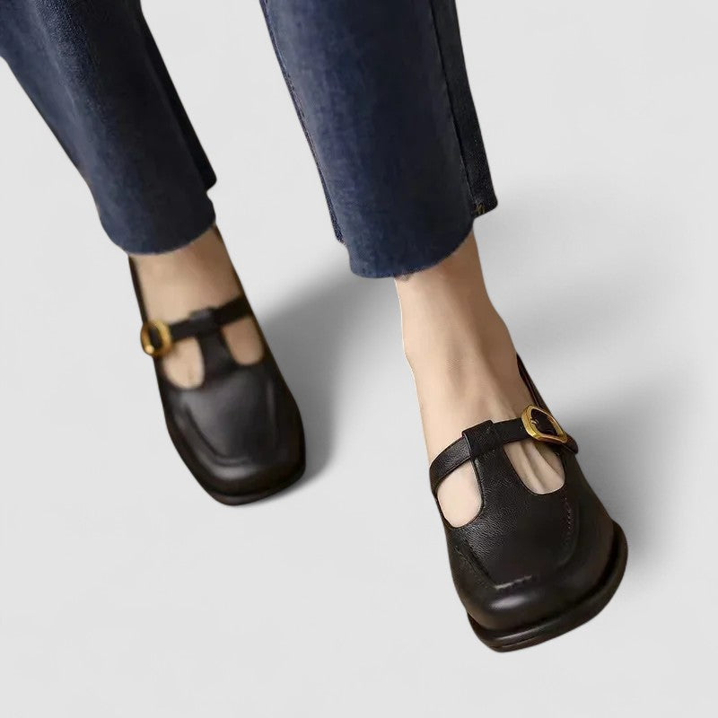 Gesina | Elegante T-strap schoenen
