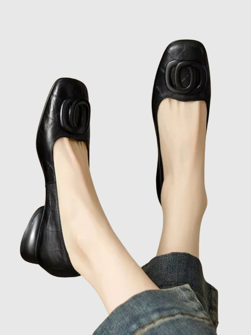 Pernille | Elegante loafers met detail