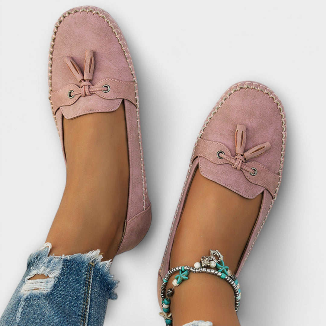 Lise - Moccasin