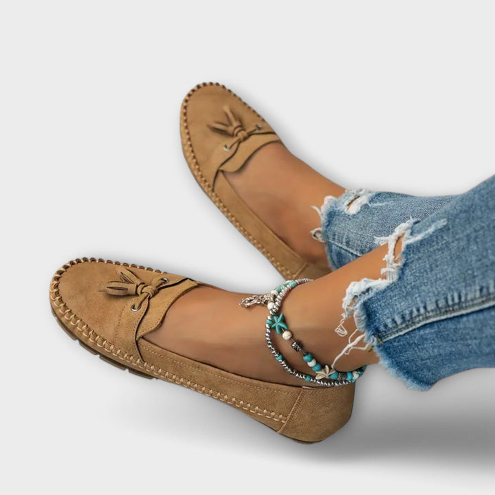 Lise - Moccasin