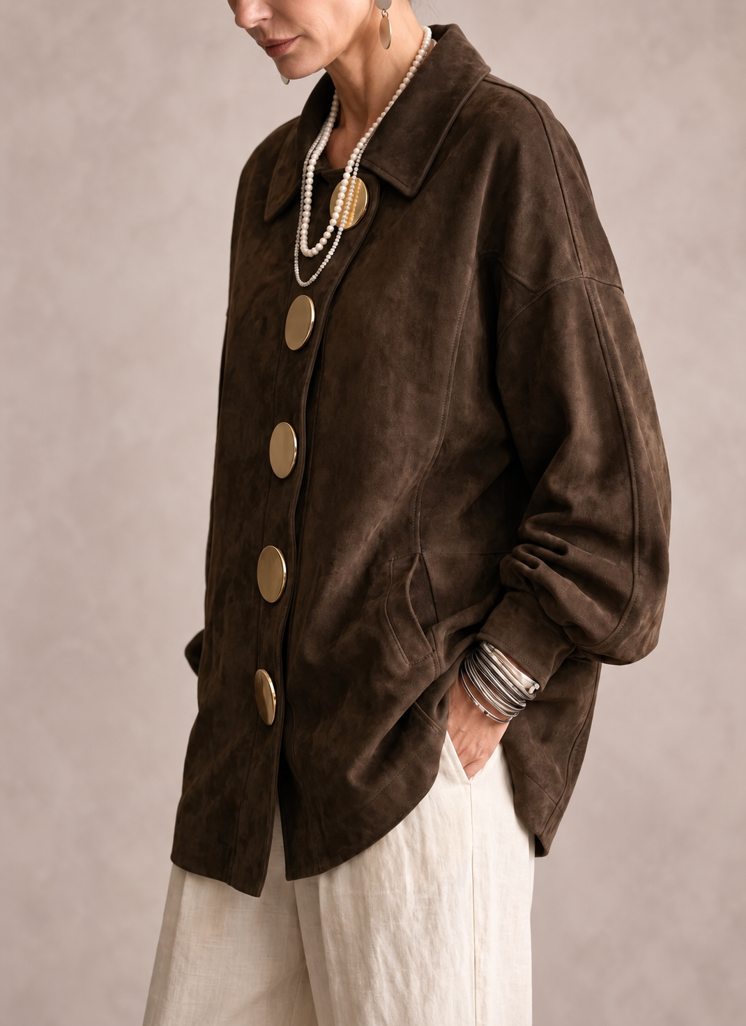 Nagihan | Suède overshirt met knopen