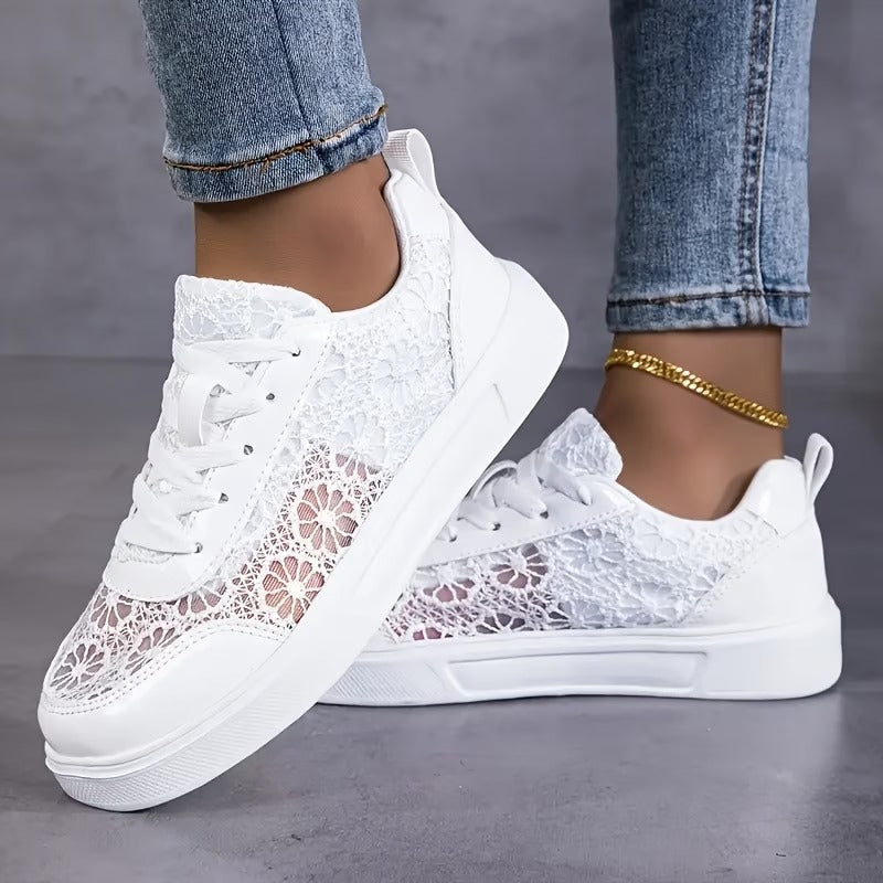 Dentelle | Sneakers in Bloemige Kant