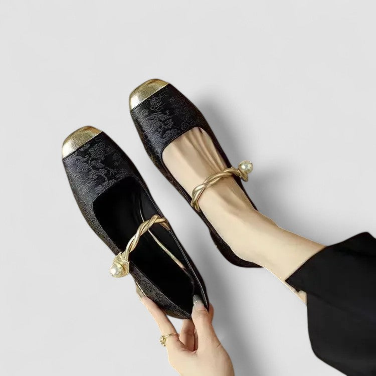 Buket | Elegante schoenen met juwelenhak