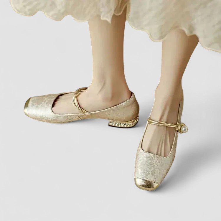 Buket | Elegante schoenen met juwelenhak