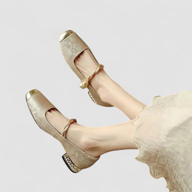 Buket | Elegante schoenen met juwelenhak