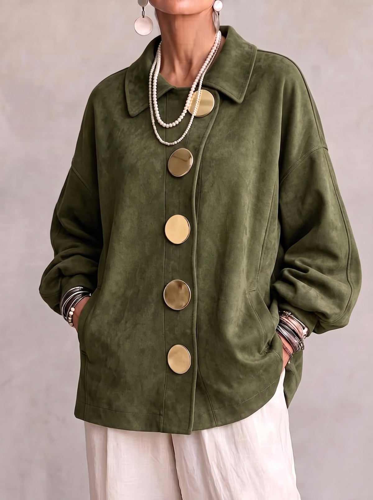 Nagihan | Suède overshirt met knopen