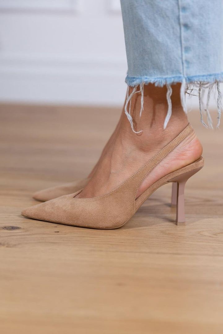 Marlena | Lage hakken in nude kleur