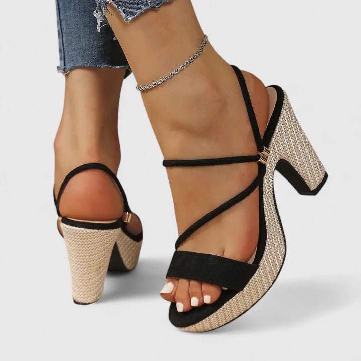 SORAYA | HAKSCHOENEN