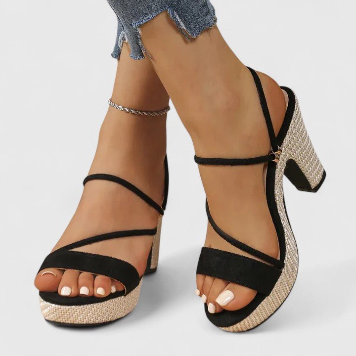 SORAYA | HAKSCHOENEN
