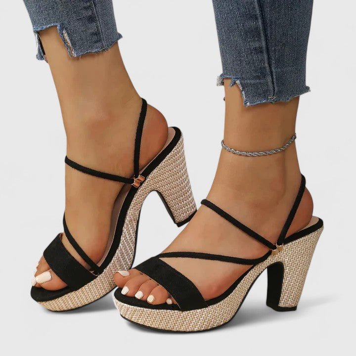 SORAYA | HAKSCHOENEN