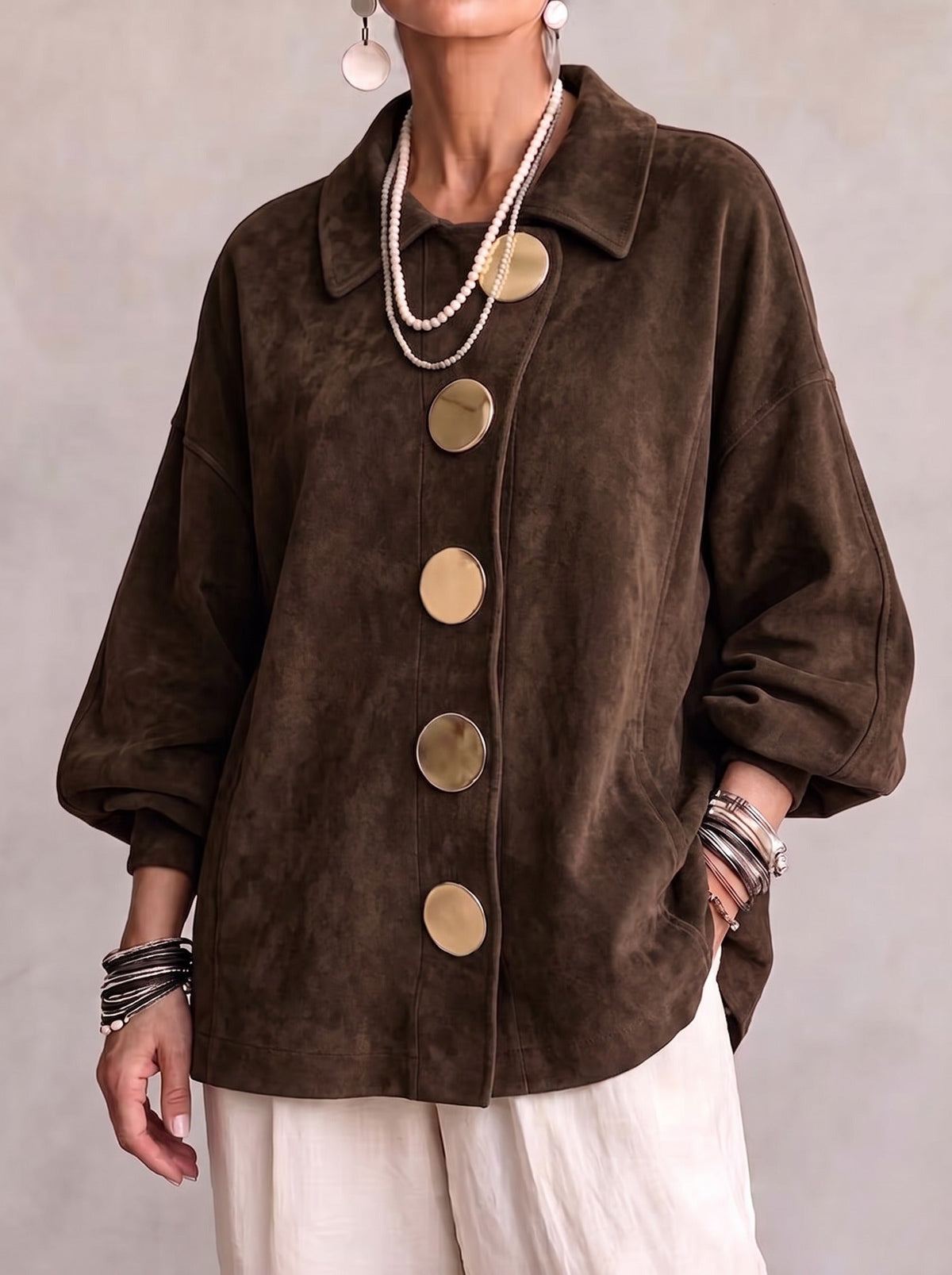 Nagihan | Suède overshirt met knopen