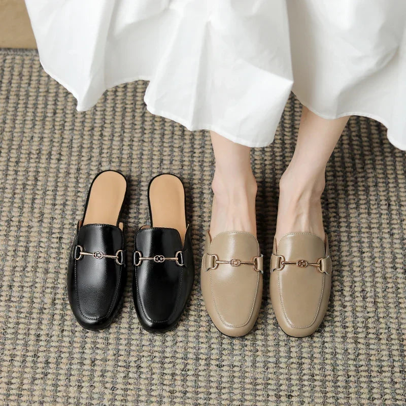 Margreet | Elegante loafers met gouddetail