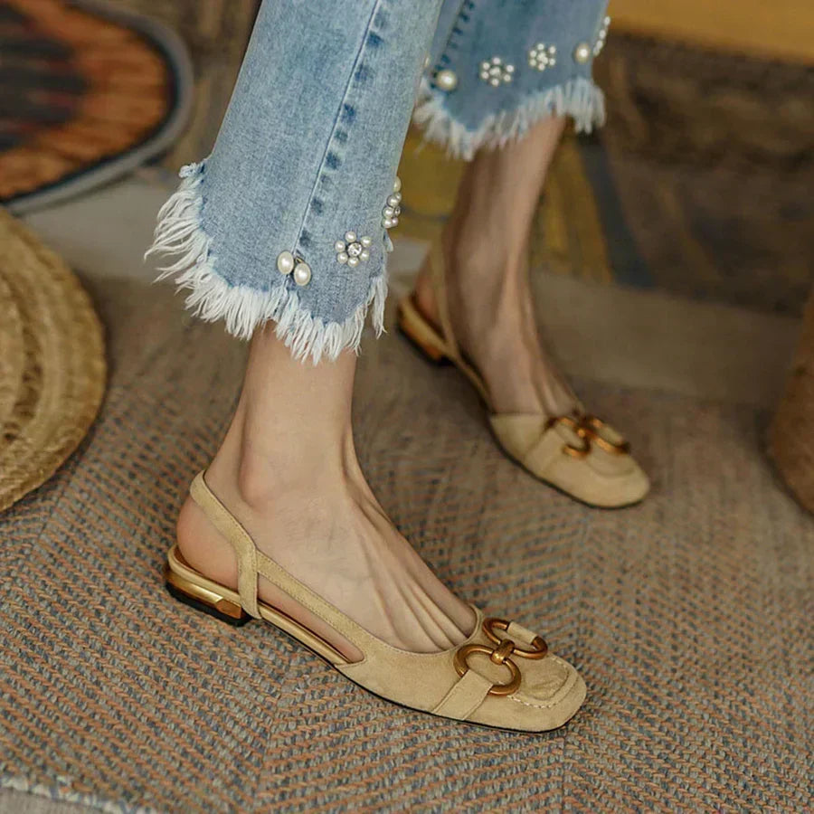 Sira | Elegante loafers met detail