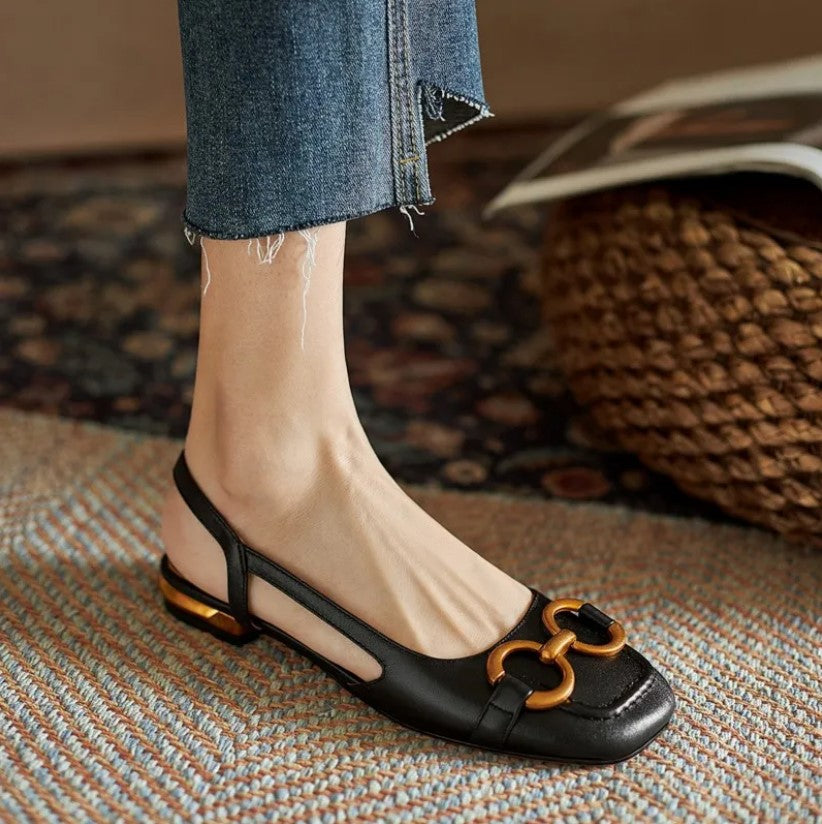 Sira | Elegante loafers met detail